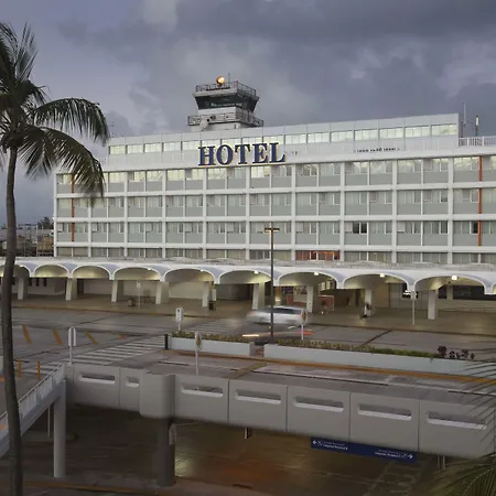 San Juan Airport Hotel-3